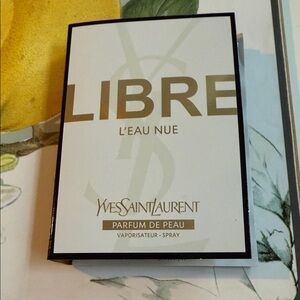 Libre L’eau Nue sample